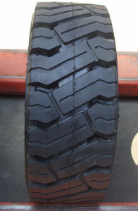 Sh-298 16*6-8 Top Trust Solid Industrial Forklift Tyre (16*6-8)